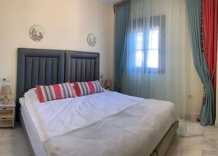 Hacienda Del Sol Marbella Apartment Estepona